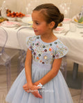 Himmelblaues, einfarbiges, trendiges, elegantes Sommerkleid